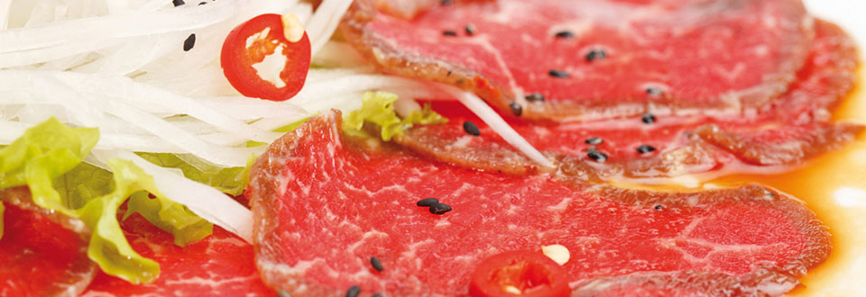 rindscarpaccio-mit-rucola-grapefruit-und-basilikum